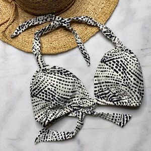 Vix Black & White Dotted Triangle Bikini Top
